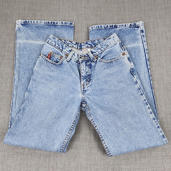 L.E.I 100% Cotton Light Wash Flare Jeans. - Picture 4 of 12